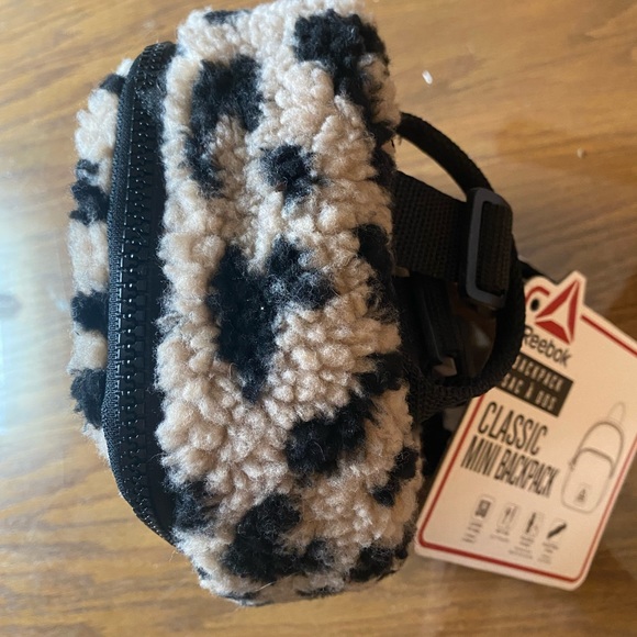 Reebok purse back pack brand new w tags - Picture 5 of 6